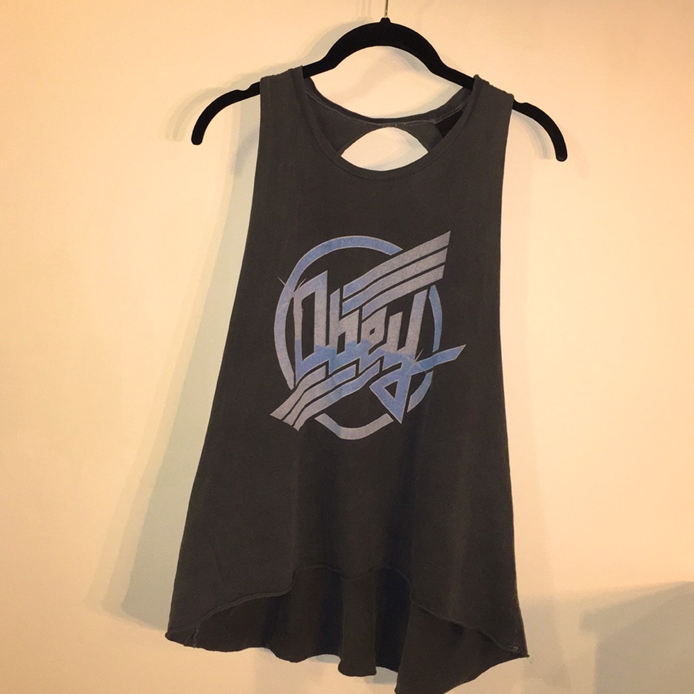 Obey top